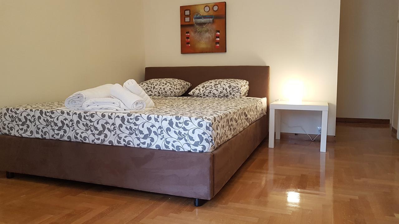 Menta Errathens Apartment - Athens Center, 5 Bd, 2 Bath Extérieur photo